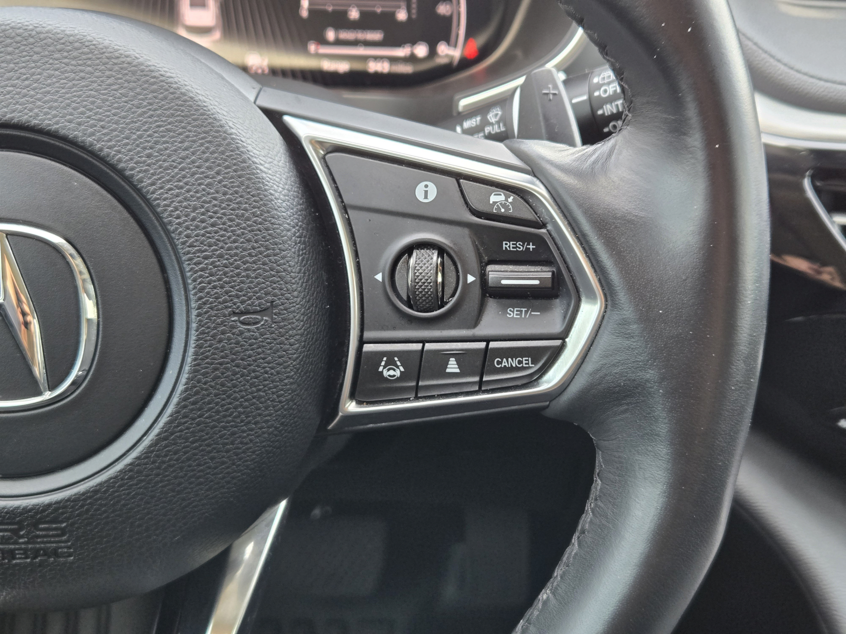 Used 2024 Acura MDX SH-AWD image 26