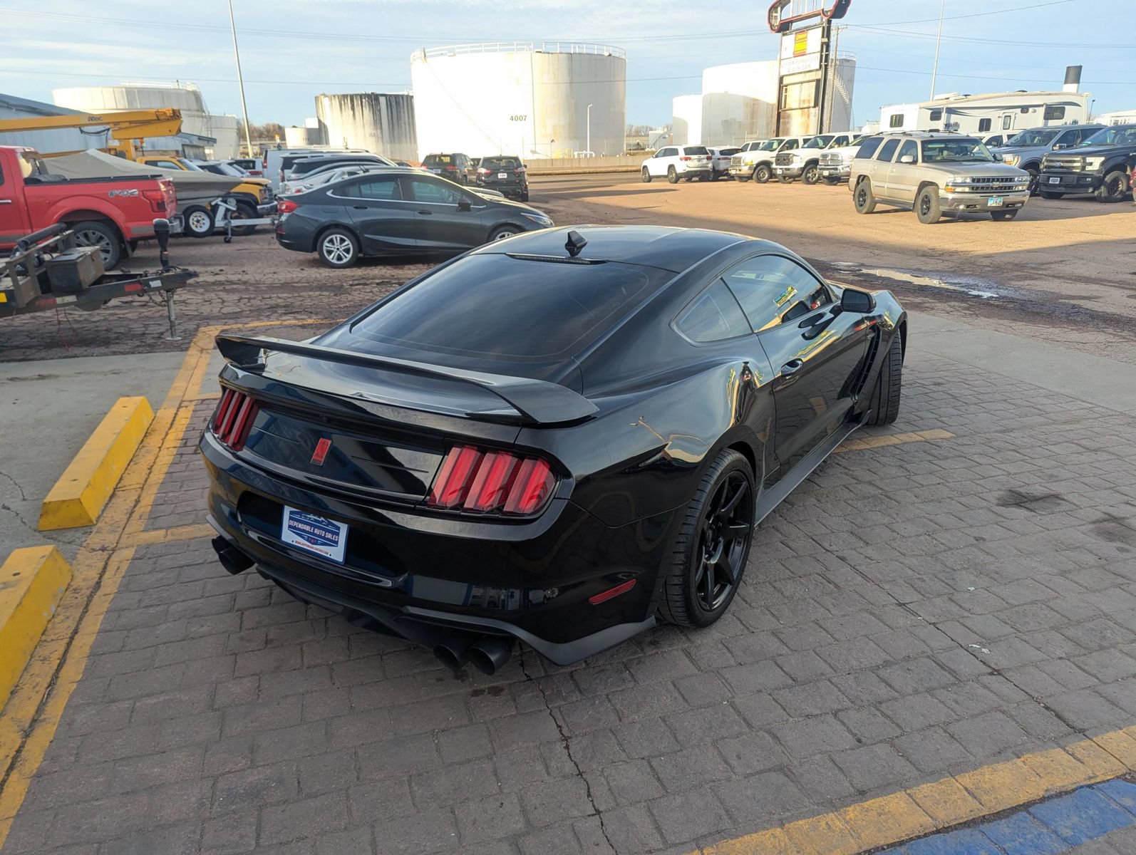 Used 2020 Ford Mustang Shelby GT350R w/ GT350R Equipment Group 920A RWD image 6
