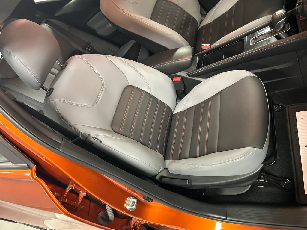 Used 2021 Nissan Kicks SR w/ SR Premium Package FWD image 23