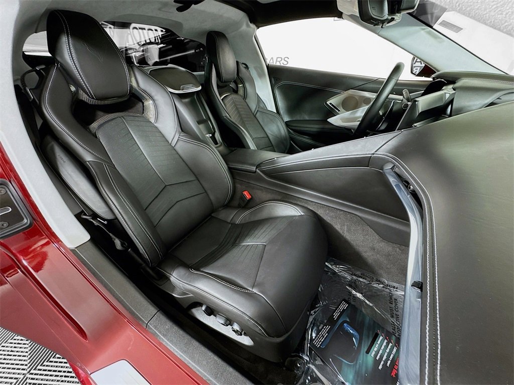 Used 2020 Chevrolet Corvette Stingray Premium Cpe w/ 3LT Preferred Equipment Group image 26