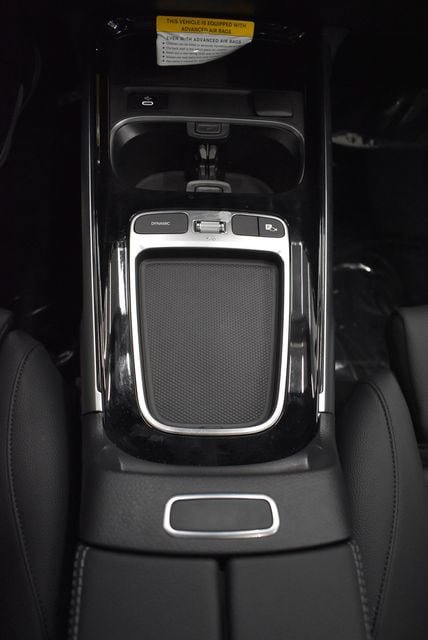 New 2026 Mercedes-Benz GLB 250 4MATIC image 29