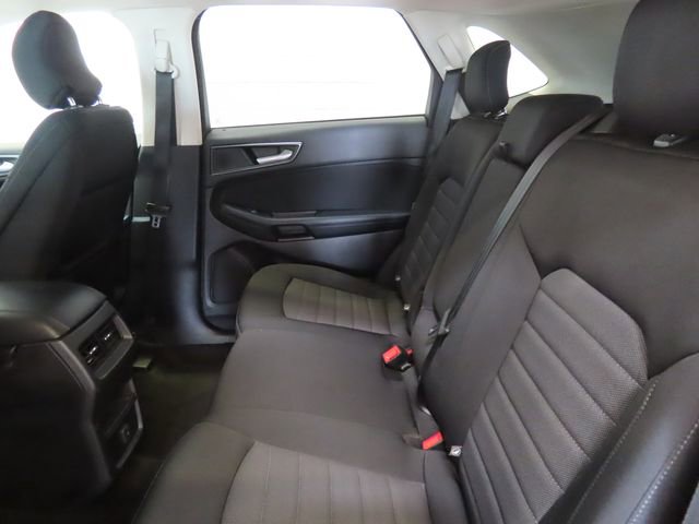 Used 2018 Ford Edge SE FWD image 28