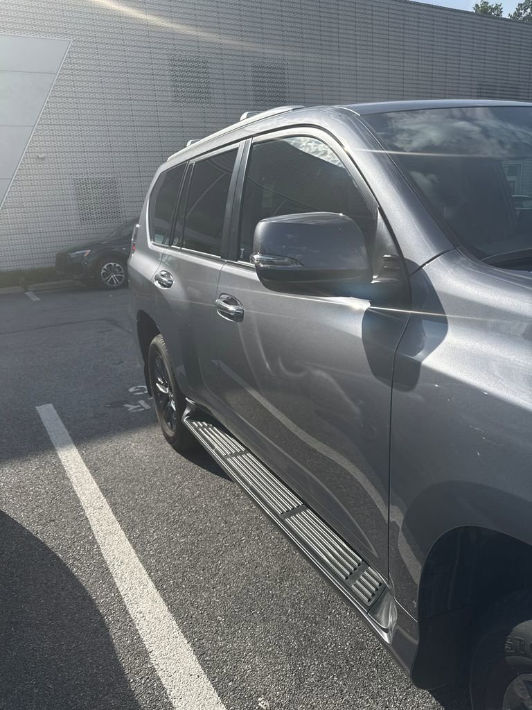 Used 2023 Lexus GX 460 Premium w/ Premium Plus Package AWD/4WD image 20