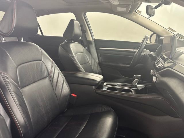 Used 2024 Nissan Altima 2.5 SR w/ SR Premium Package image 18