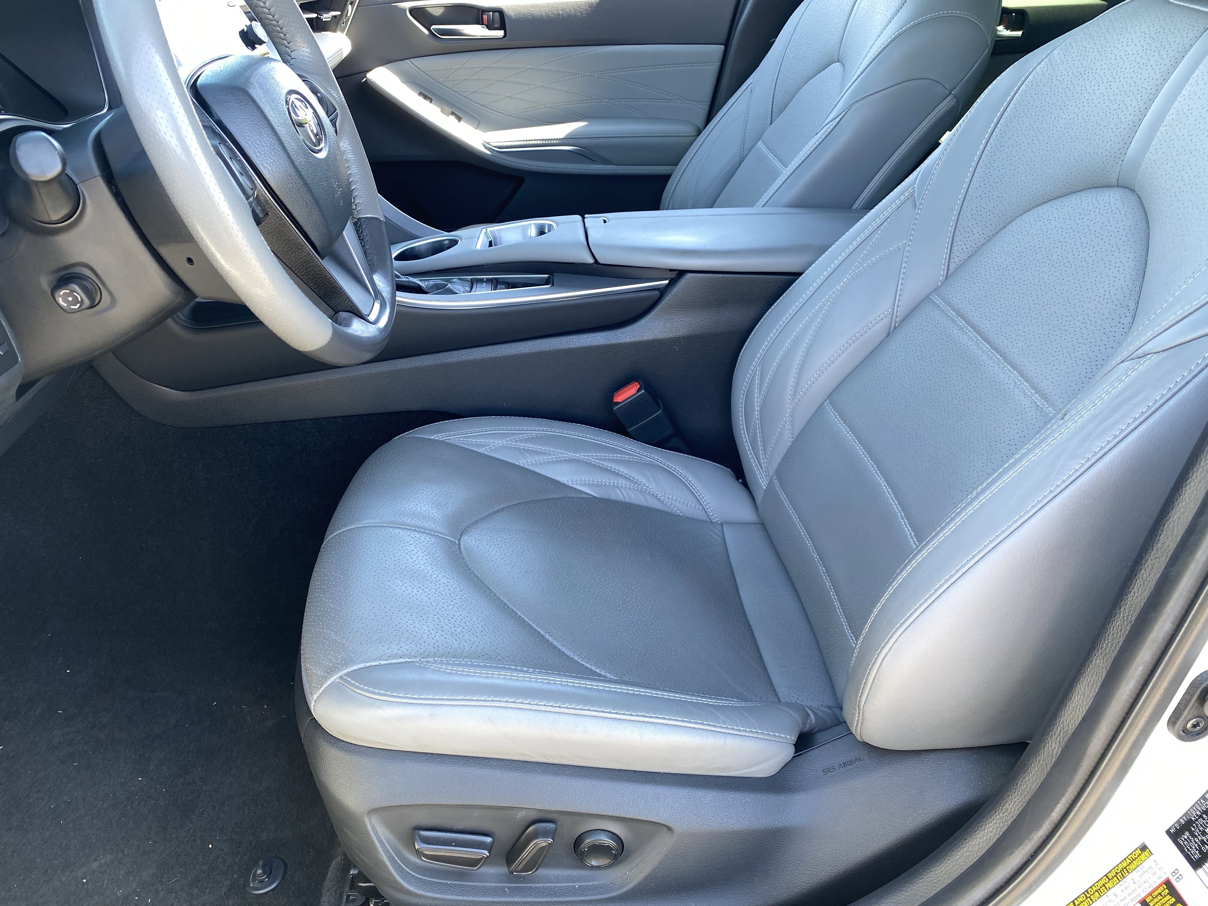 Used 2020 Toyota Avalon Limited w/ Advanced Safety Package FWD image 16