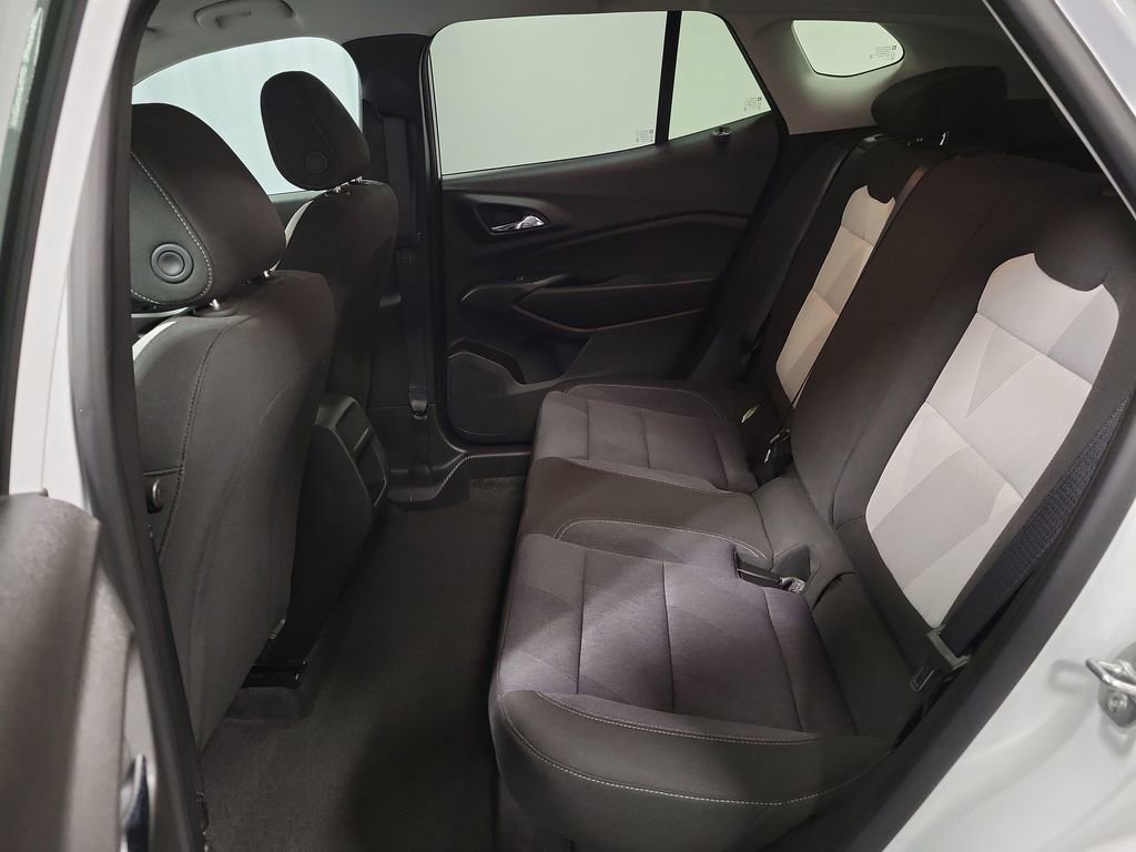 Used 2025 Chevrolet Trax LS w/ LS Convenience Package image 23