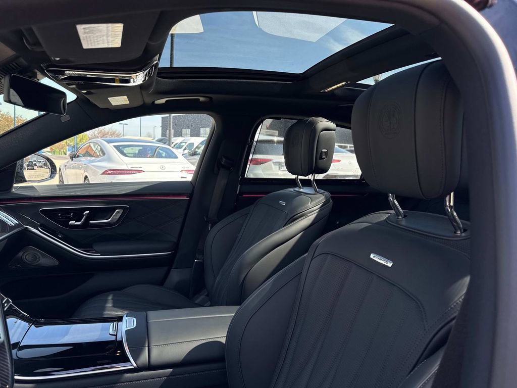 New 2025 Mercedes-Benz S 63 AMG S image 17