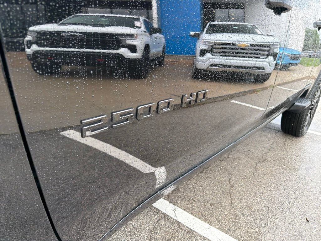 Used 2023 Chevrolet Silverado 2500 Custom w/ Custom Value Package AWD/4WD image 11