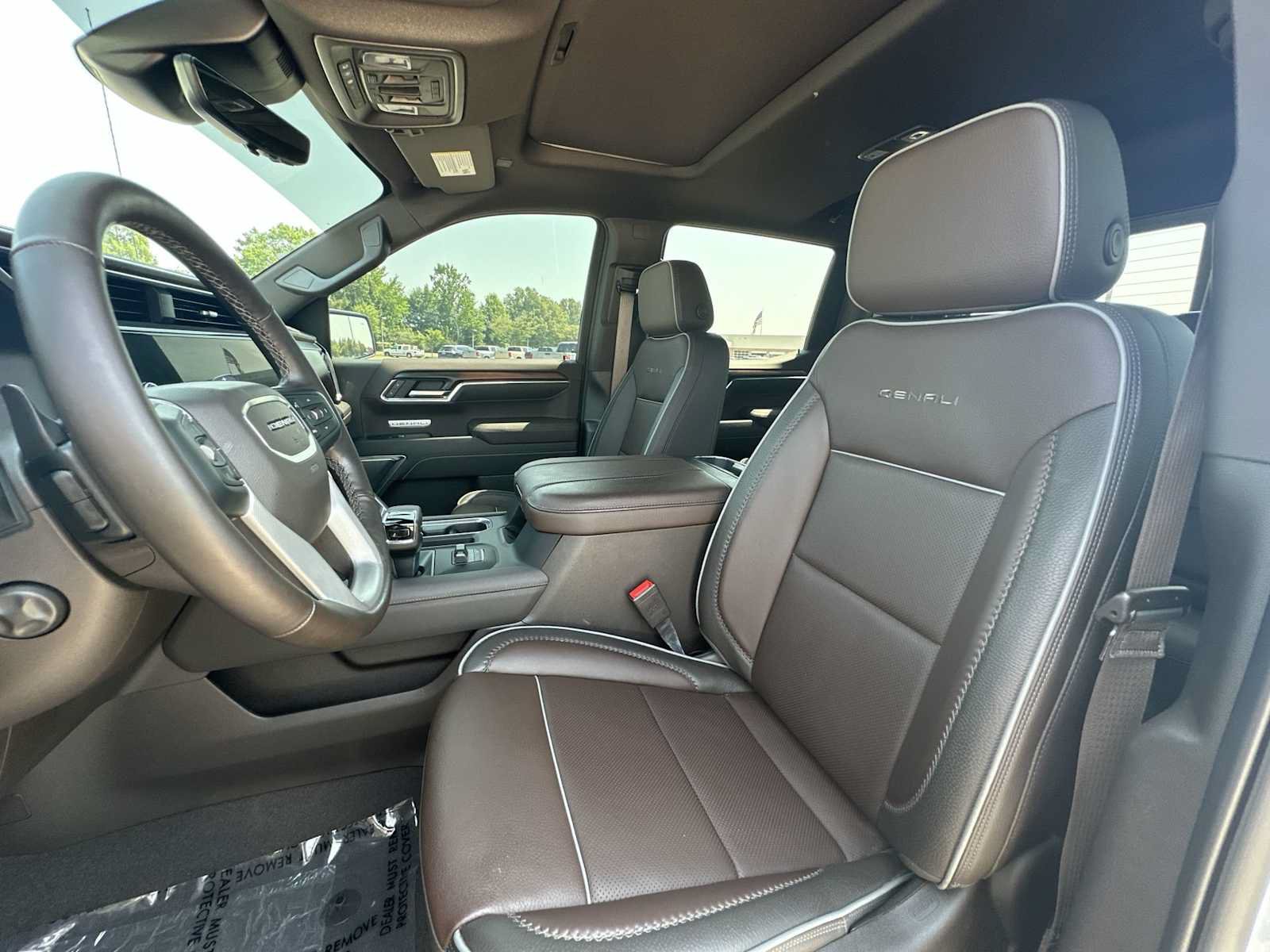 Certified 2026 GMC Sierra 1500 Denali w/ Denali Reserve Package AWD/4WD image 10