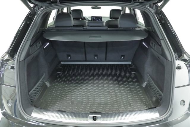 Used 2022 Audi SQ5 Prestige w/ Prestige Package image 41