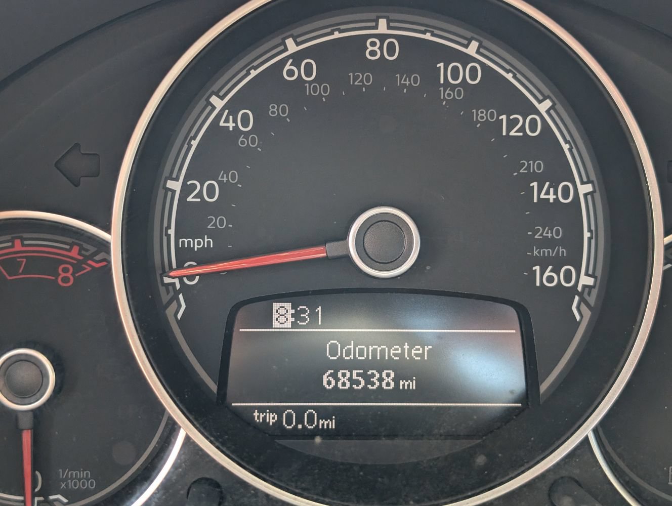 Used 2019 Volkswagen Beetle 2.0T SE FWD image 18