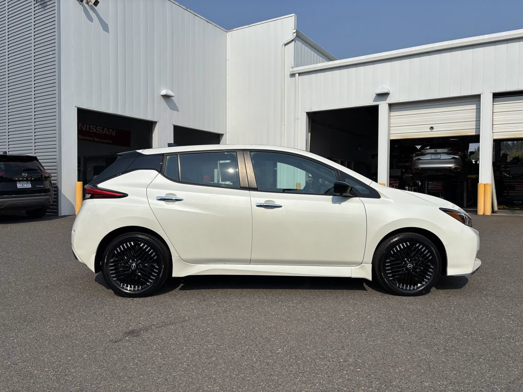 Used 2024 Nissan Leaf SV Plus FWD image 8