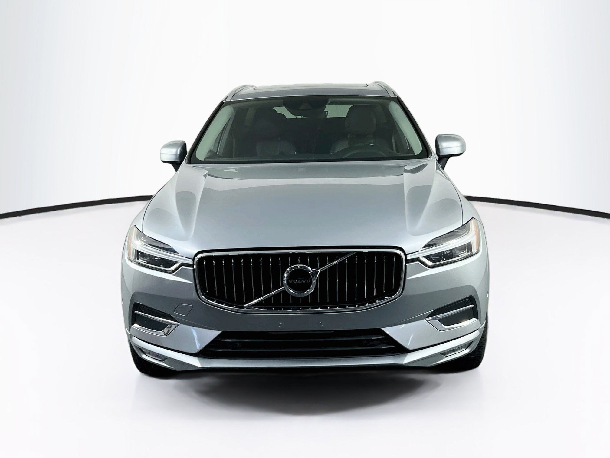 Used 2018 Volvo XC60 T5 Inscription w/ Convenience Package AWD/4WD image 2