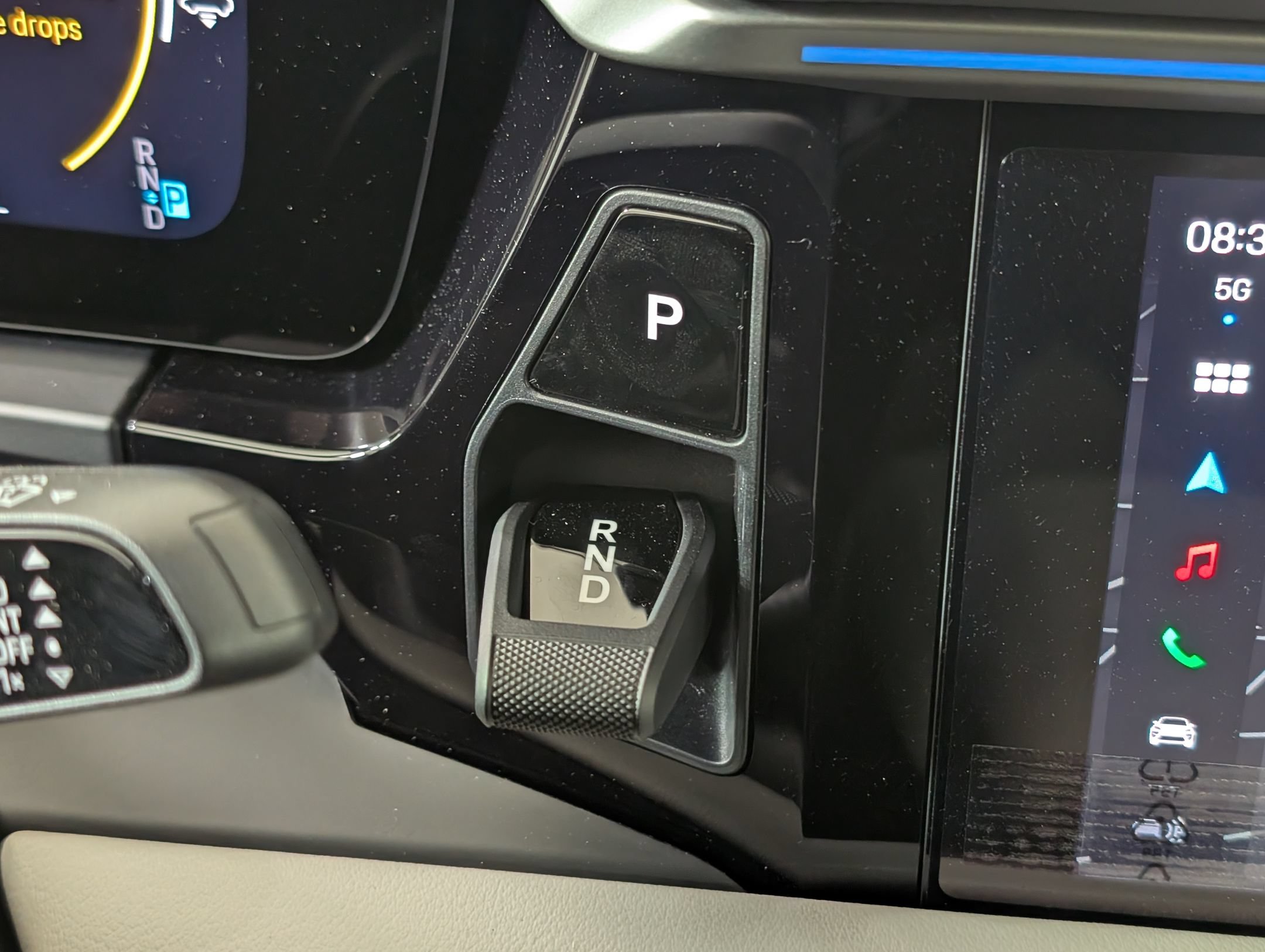 New 2025 Porsche Macan 4S Electric AWD/4WD image 25