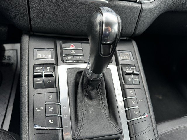 Used 2015 Porsche Macan S AWD/4WD image 40
