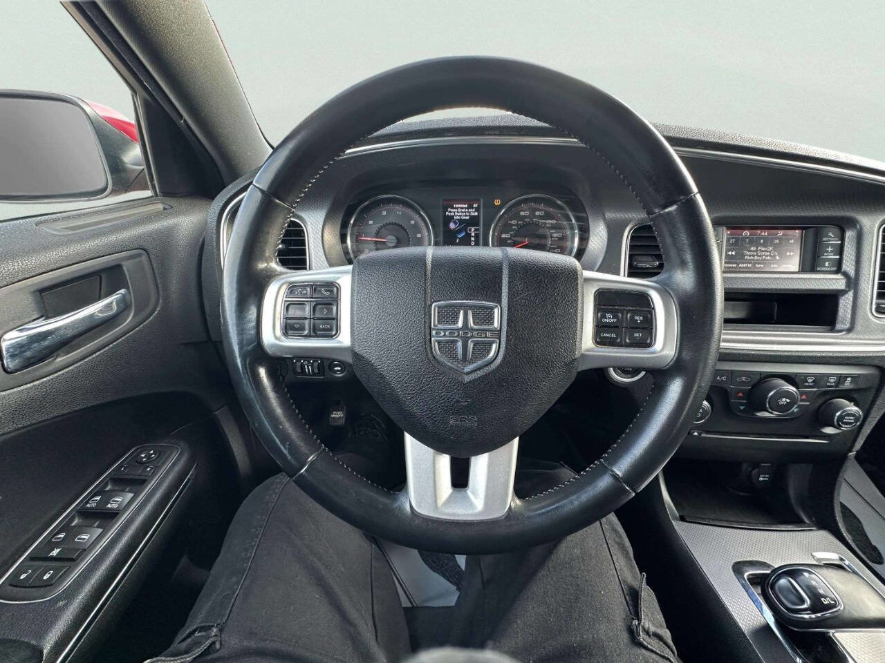 Used 2012 Dodge Charger SE w/ Sport Appearance Group image 19