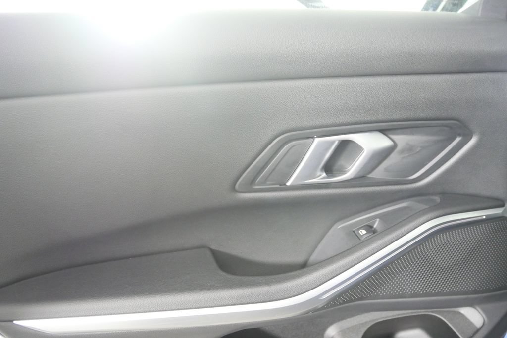 Certified 2026 BMW 330i Sedan RWD image 13