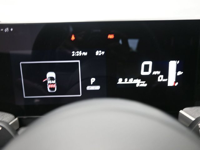 Used 2025 Nissan Kicks SV AWD/4WD image 17