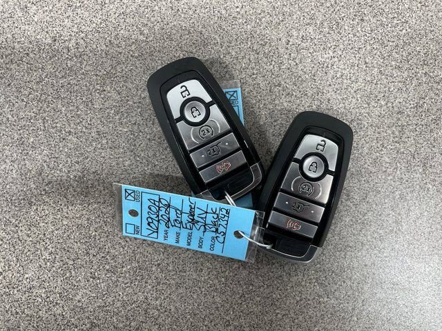 Used 2020 Ford Explorer Platinum w/ Premium Technology Package image 29