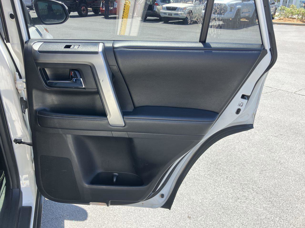 Used 2016 Toyota 4Runner SR5 RWD image 31