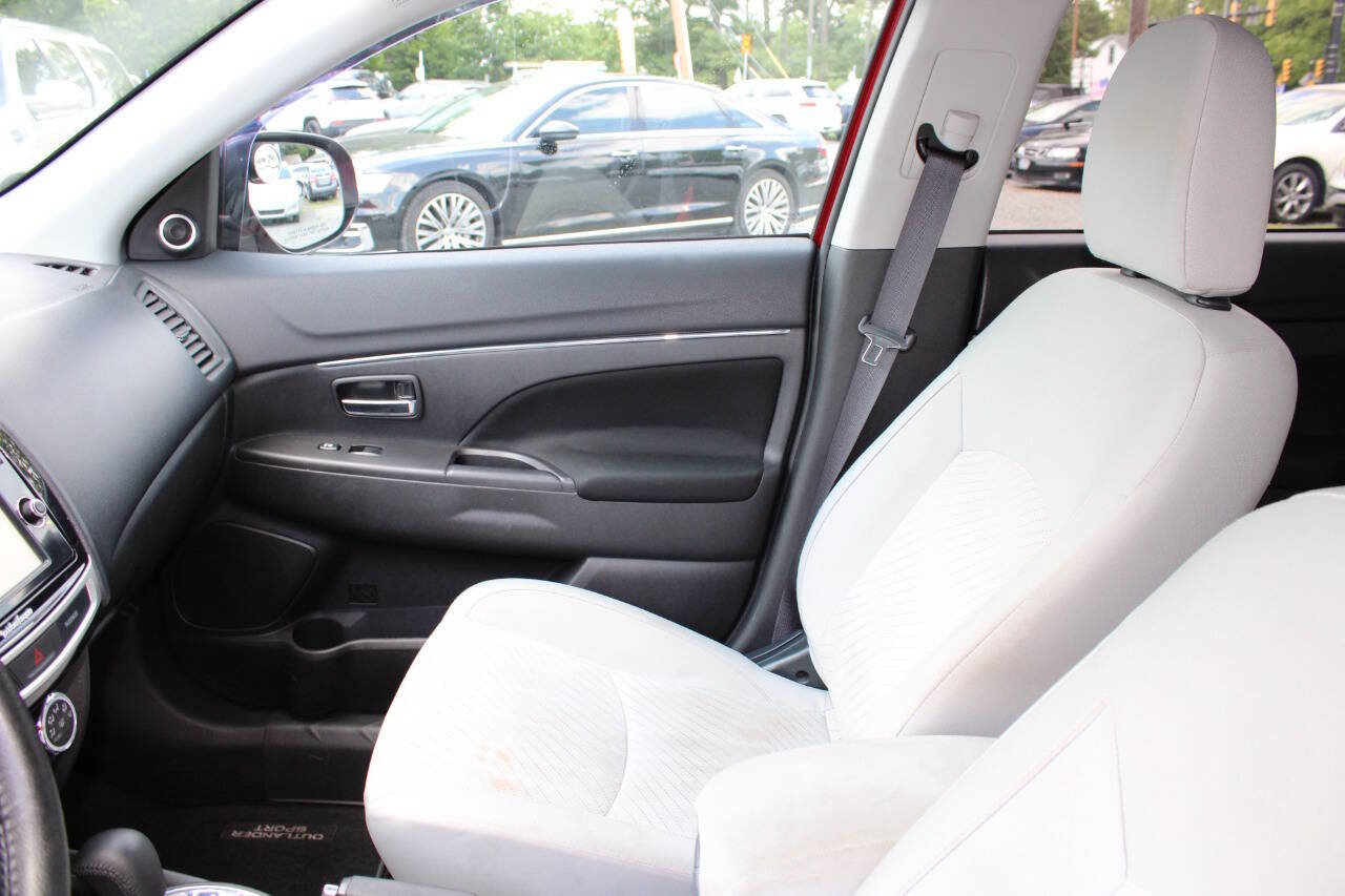 Used 2015 Mitsubishi Outlander Sport GT AWD/4WD image 14