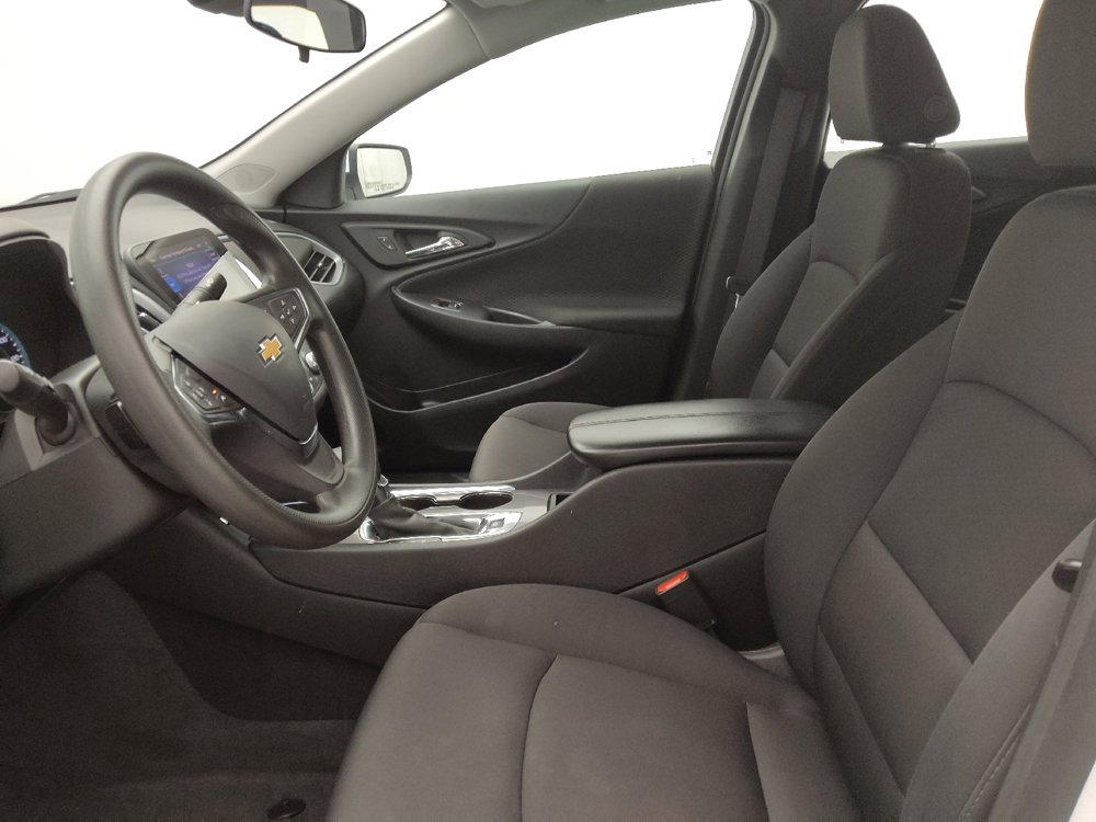 Used 2024 Chevrolet Malibu LT image 17