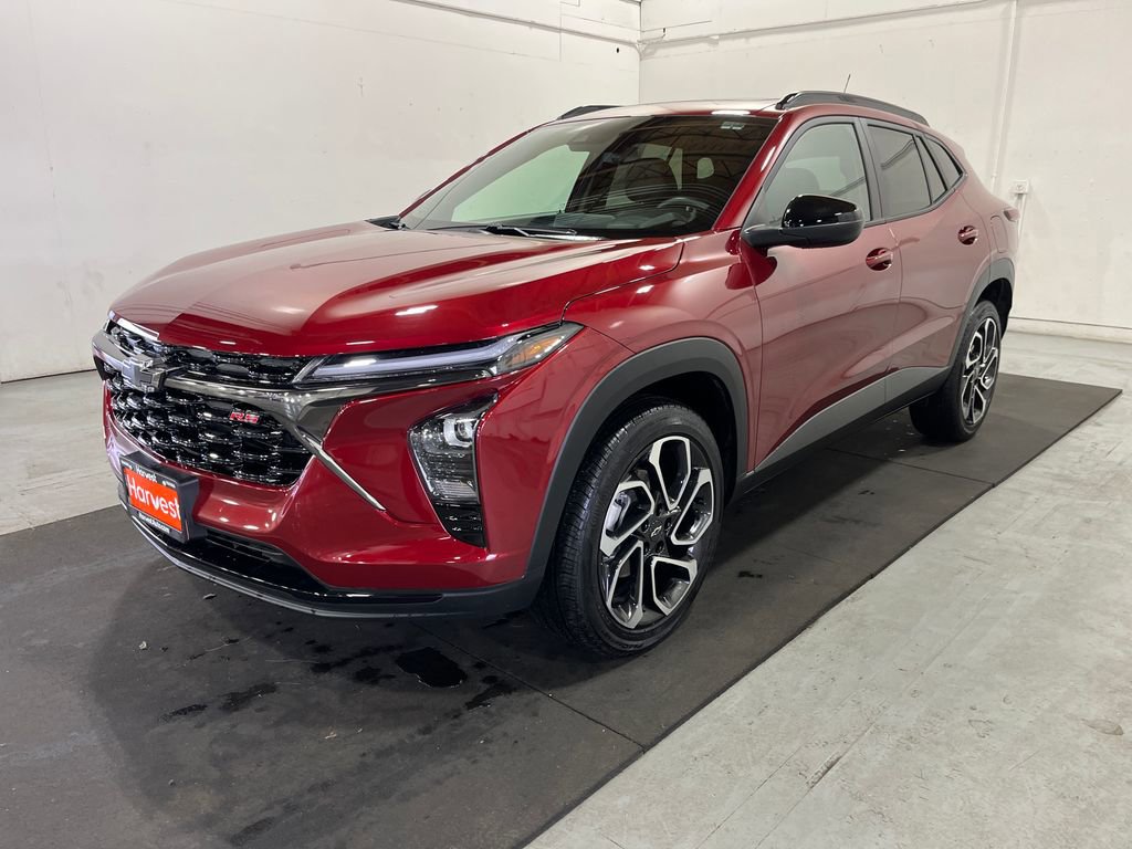 Used 2025 Chevrolet Trax RS w/ Sunroof Package image 3