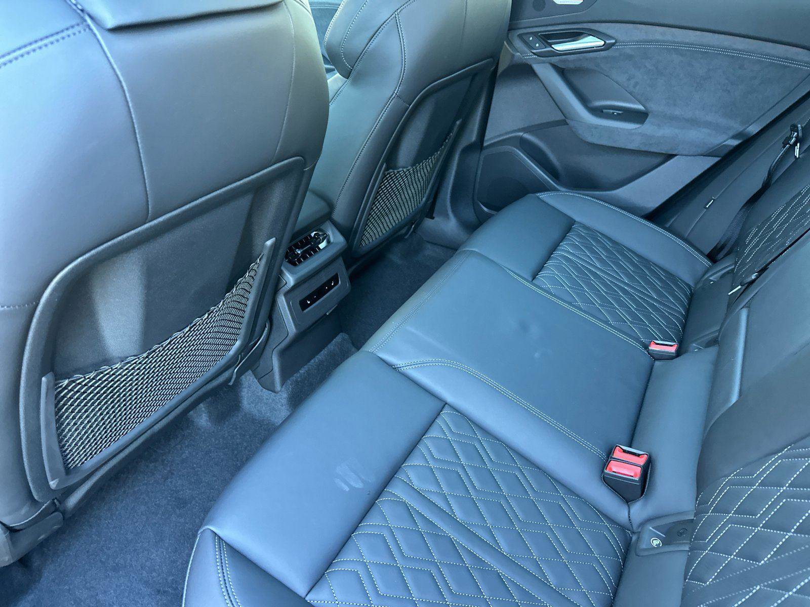 New 2025 Audi SQ6 e-tron Premium Plus image 11