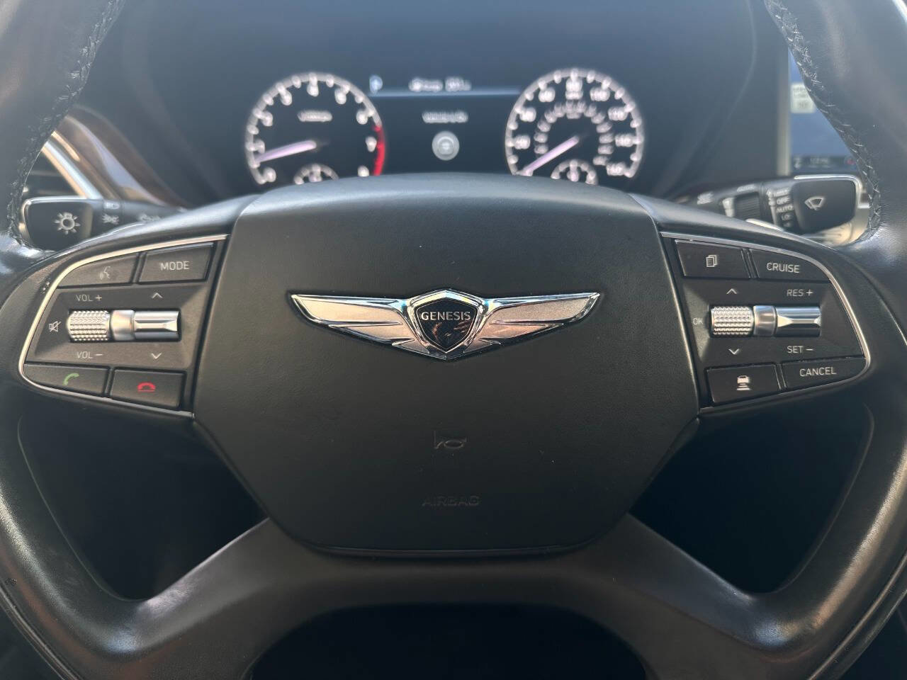 Used 2017 Genesis G90 5.0 Ultimate image 15