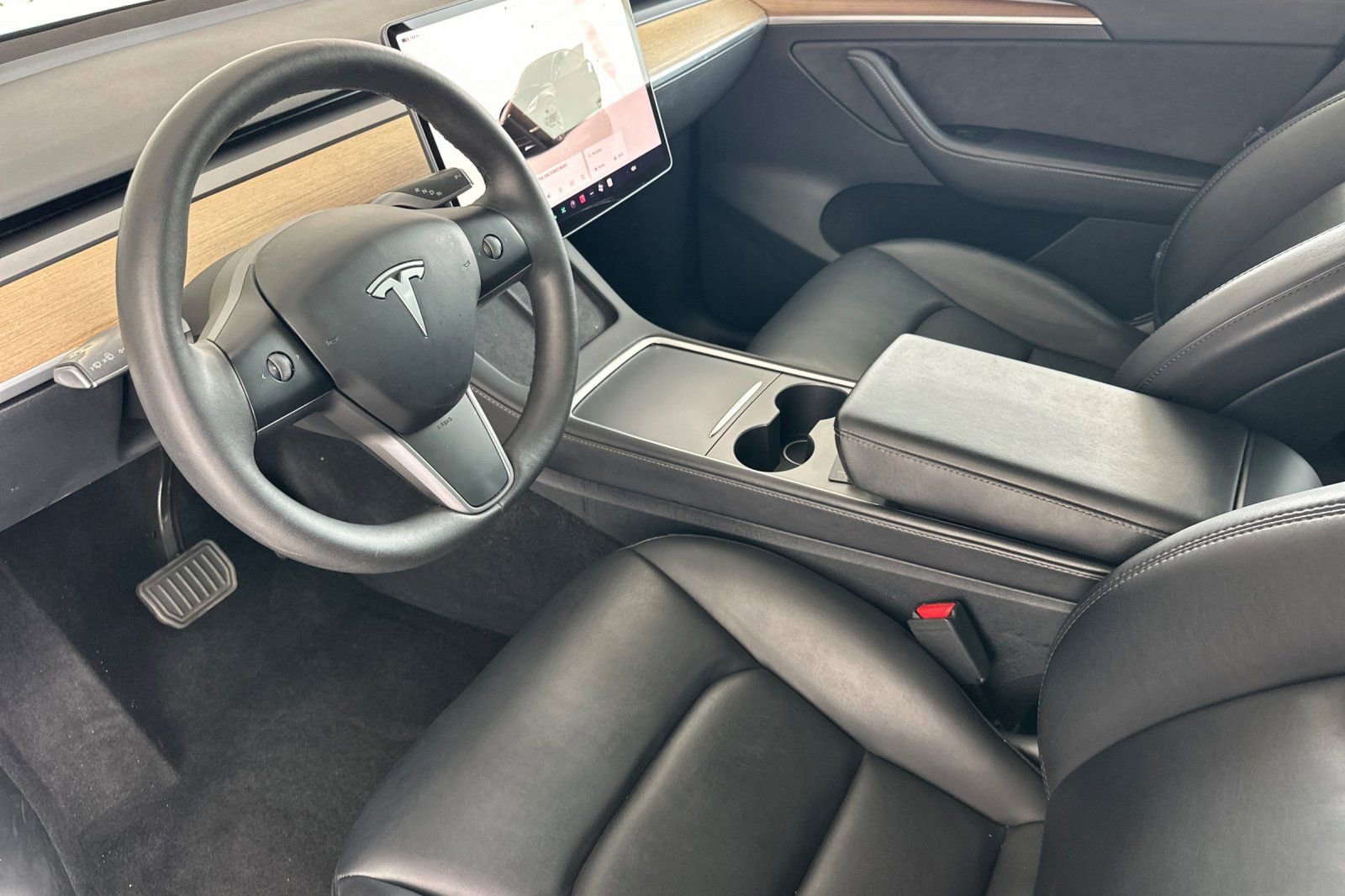 Used 2024 Tesla Model Y Long Range image 10