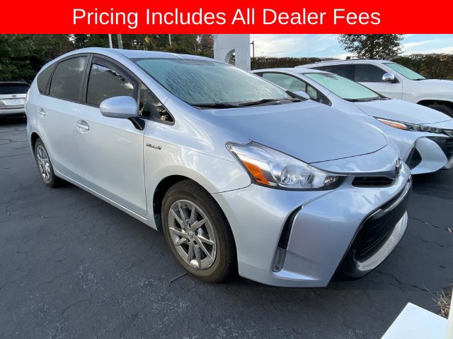 Used 2016 Toyota Prius V Three FWD image 12