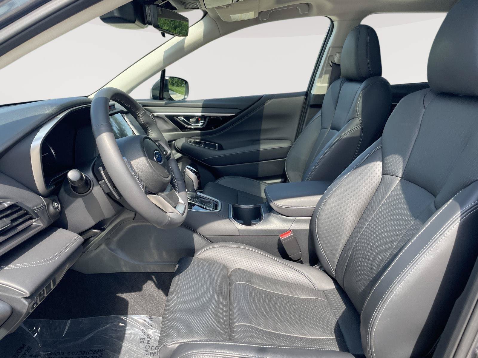 Certified 2025 Subaru Outback Touring XT AWD/4WD image 18