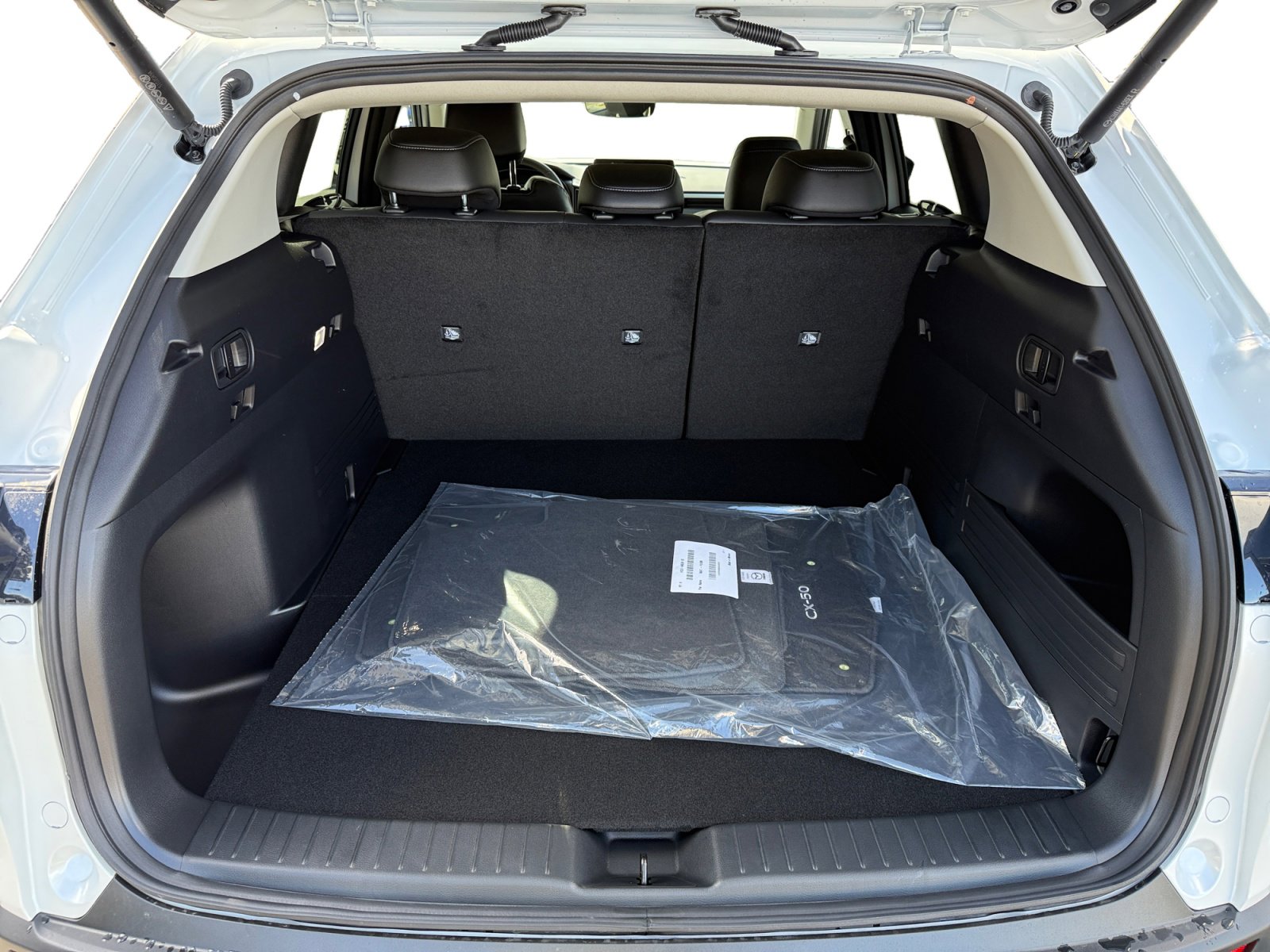New 2026 MAZDA CX-50 2.5 Hybrid w/ Preferred Pkg image 17