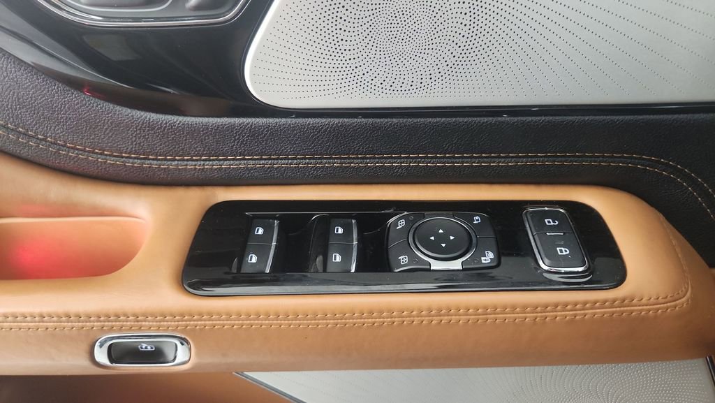 Used 2020 Lincoln Aviator Black Label w/ Dynamic Handling Package image 16