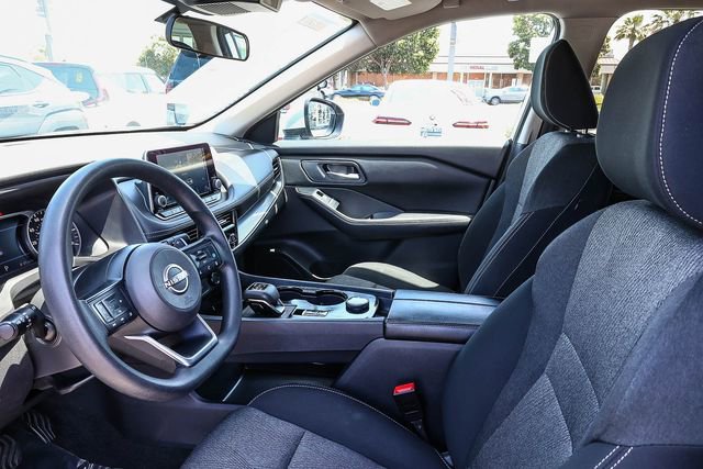 Used 2024 Nissan Rogue SV AWD/4WD image 19