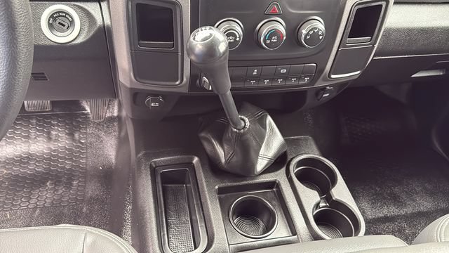 Used 2018 RAM 3500 Tradesman w/ Chrome Appearance Group RWD image 24