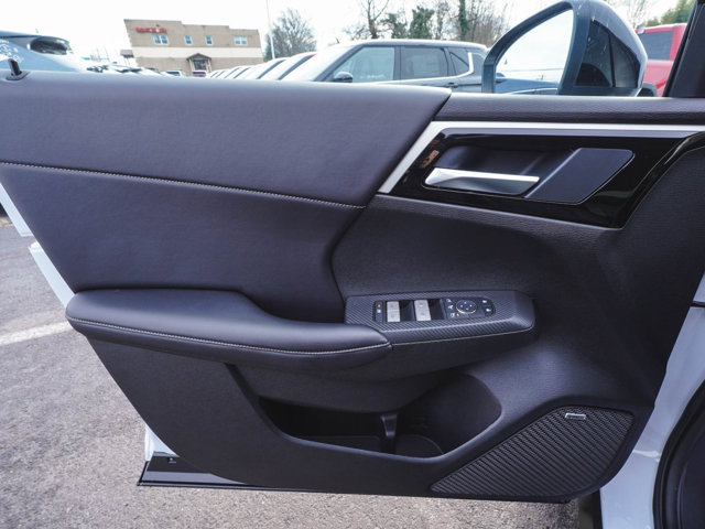 New 2026 Mitsubishi Outlander AWD image 9