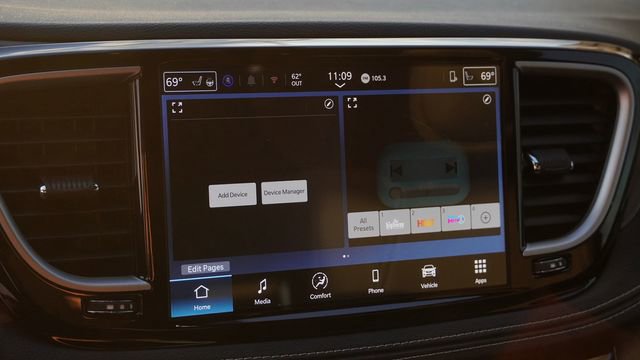 New 2026 Chrysler Pacifica Select image 20