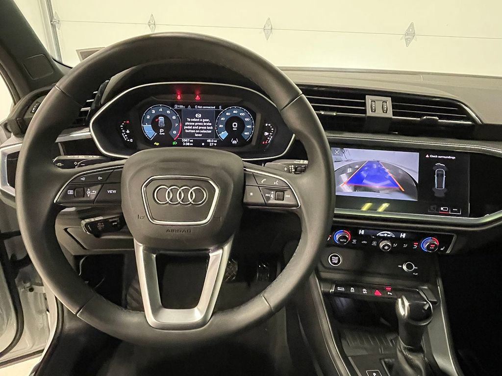 Used 2025 Audi Q3 2.0T Premium w/ Convenience Package image 37