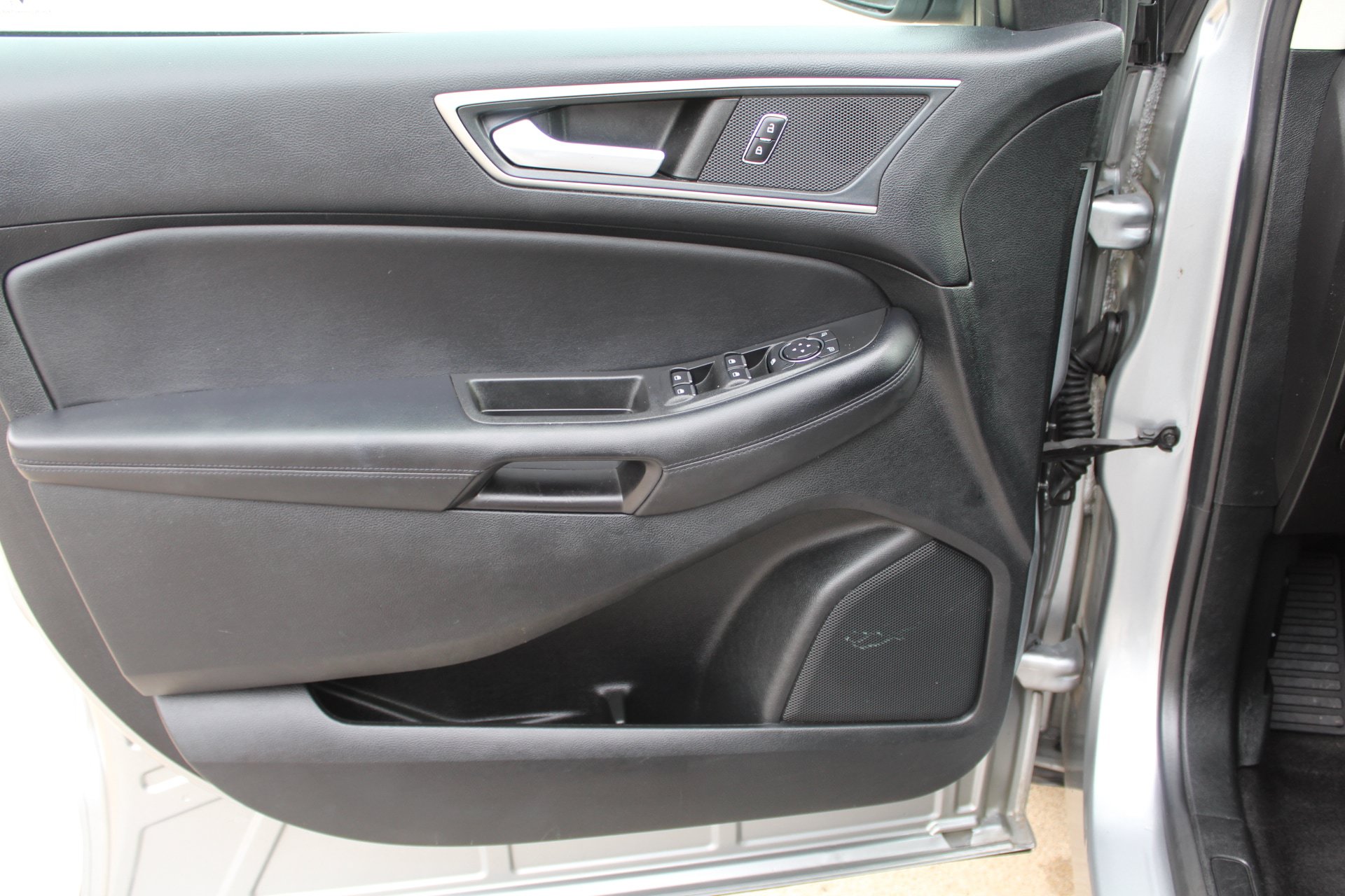 Used 2022 Ford Edge SEL AWD/4WD image 27