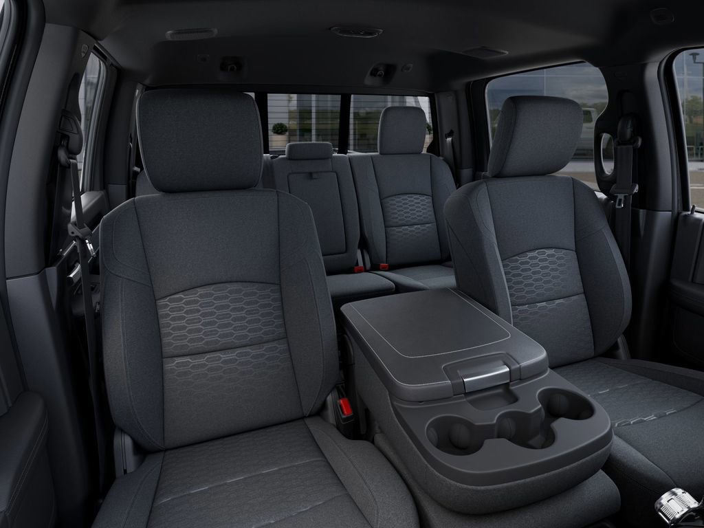 New 2025 RAM 3500 Big Horn AWD/4WD image 17