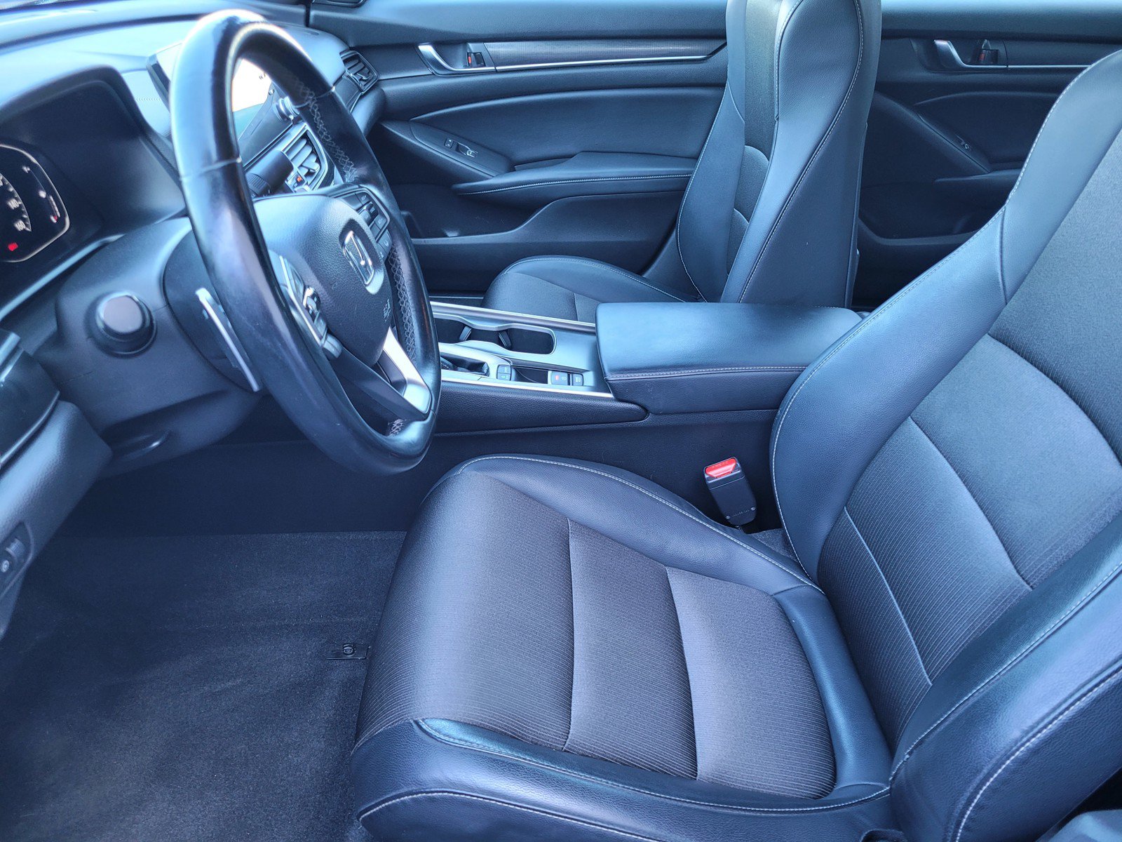 Used 2018 Honda Accord Sport image 22