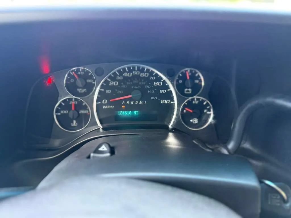 Used 2016 Chevrolet Express 3500 RWD image 13