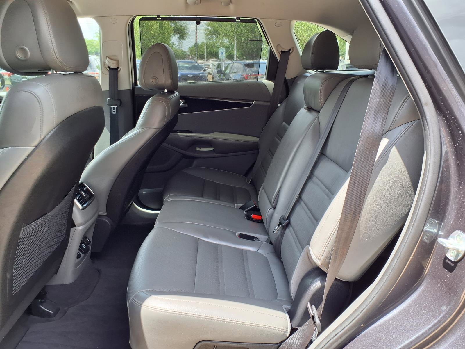 Used 2016 Kia Sorento EX w/ EX Premium Package FWD image 18