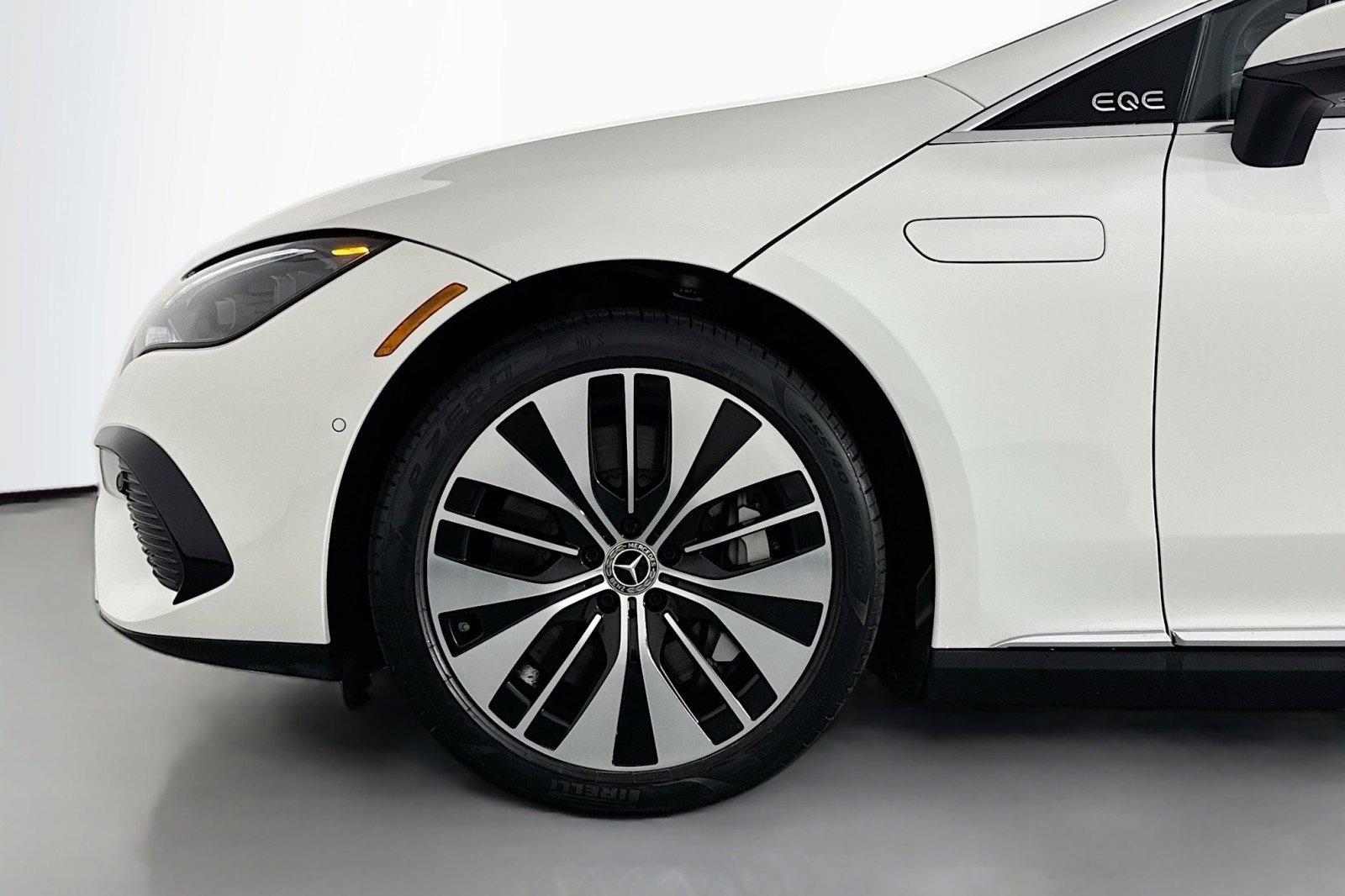 Certified 2023 Mercedes-Benz EQE 350+ 4MATIC Sedan w/ Exclusive Trim Package image 11