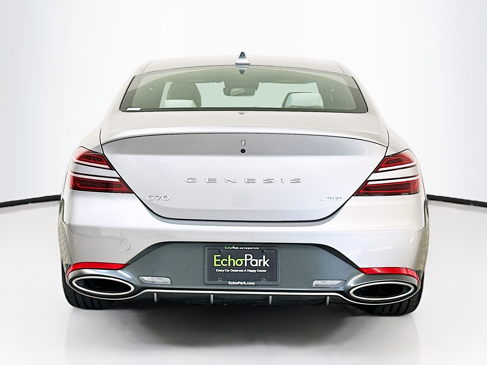 Used 2025 Genesis G70 2.5T image 7