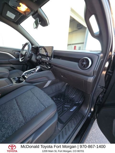 Used 2023 Chevrolet Colorado Z71 image 21