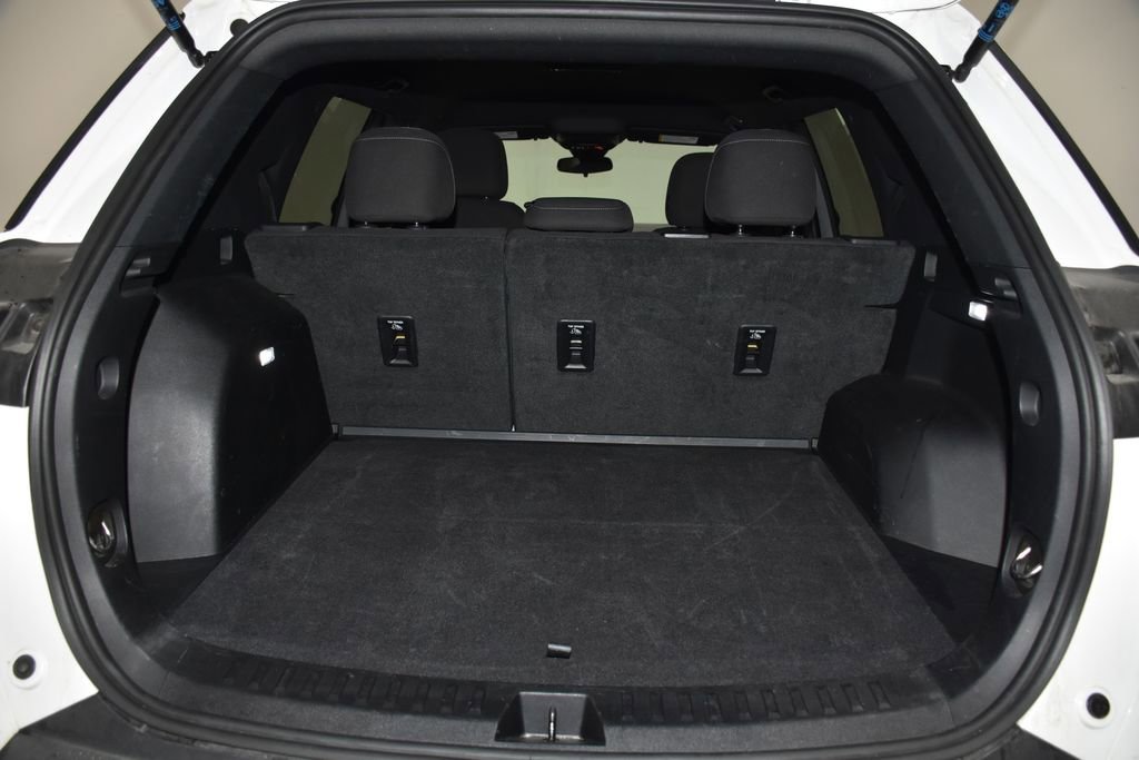 Used 2025 Chevrolet Equinox LT FWD image 25