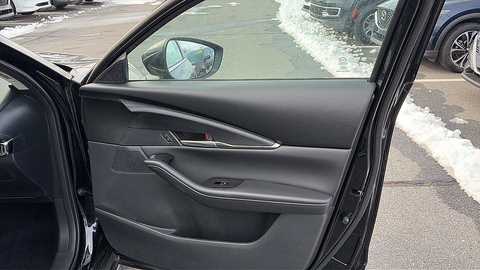 Used 2025 MAZDA CX-30 AWD 2.5 S w/ Preferred Package image 8