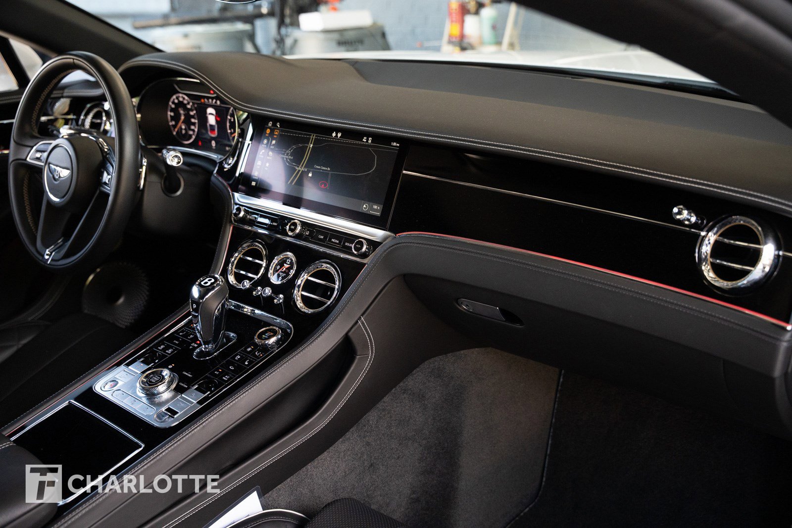 Used 2020 Bentley Continental GT V8 image 30